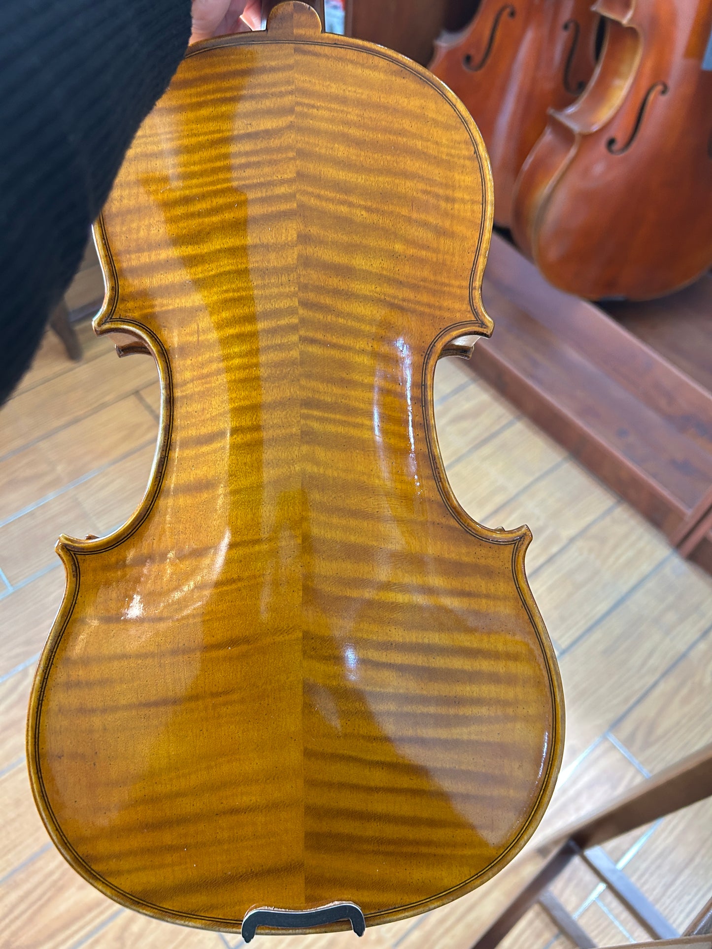 Golden brown nice flamed handmade violin