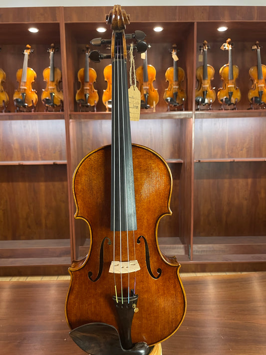 beautiful dark varnish Guarneri model violin