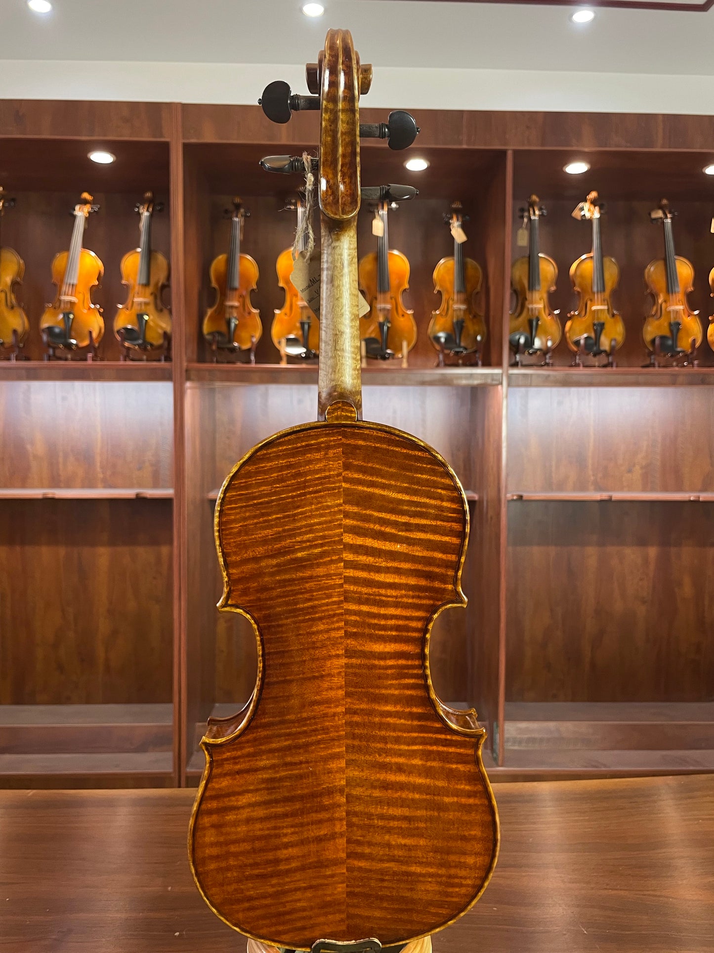 beautiful dark varnish Guarneri model violin